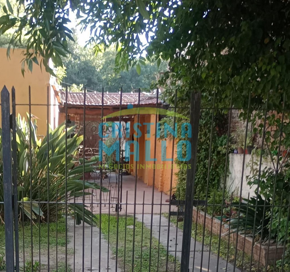 TU NUEVO HOGAR EN VILLA DE MAYO: CASA CON AMPLIO LOTE