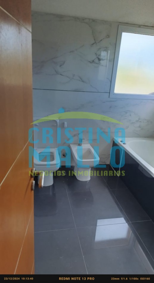 Te vas a enamorar de cada ambiente, CASA EN VENTA EN PILAR, BARRIO "San Eduardo"