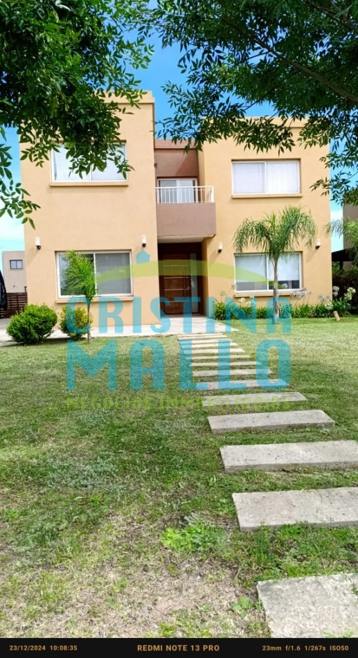 Te vas a enamorar de cada ambiente, CASA EN VENTA EN PILAR, BARRIO "San Eduardo"